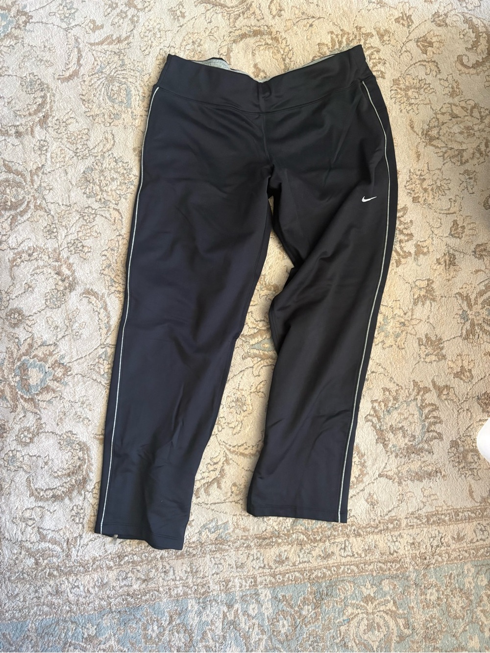 Nike Women’s Black Athletic Pants with Contrast Piping